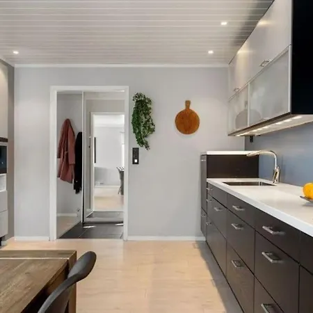 Apartment Cozy Home. Fantastic View And Parking *