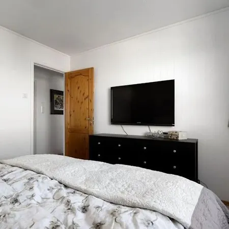 Cozy Home. Fantastic View And Parking Apartment
